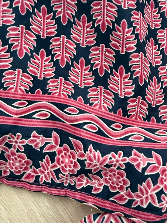 Elan Navy Top with Rose Leaf Print and Flowing Sleeves - Picture 7 of 9